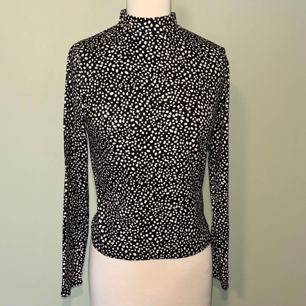 GAZE Black and White polka dots mini turtleneck long sleeve women’s size medium - Picture 2 of 7